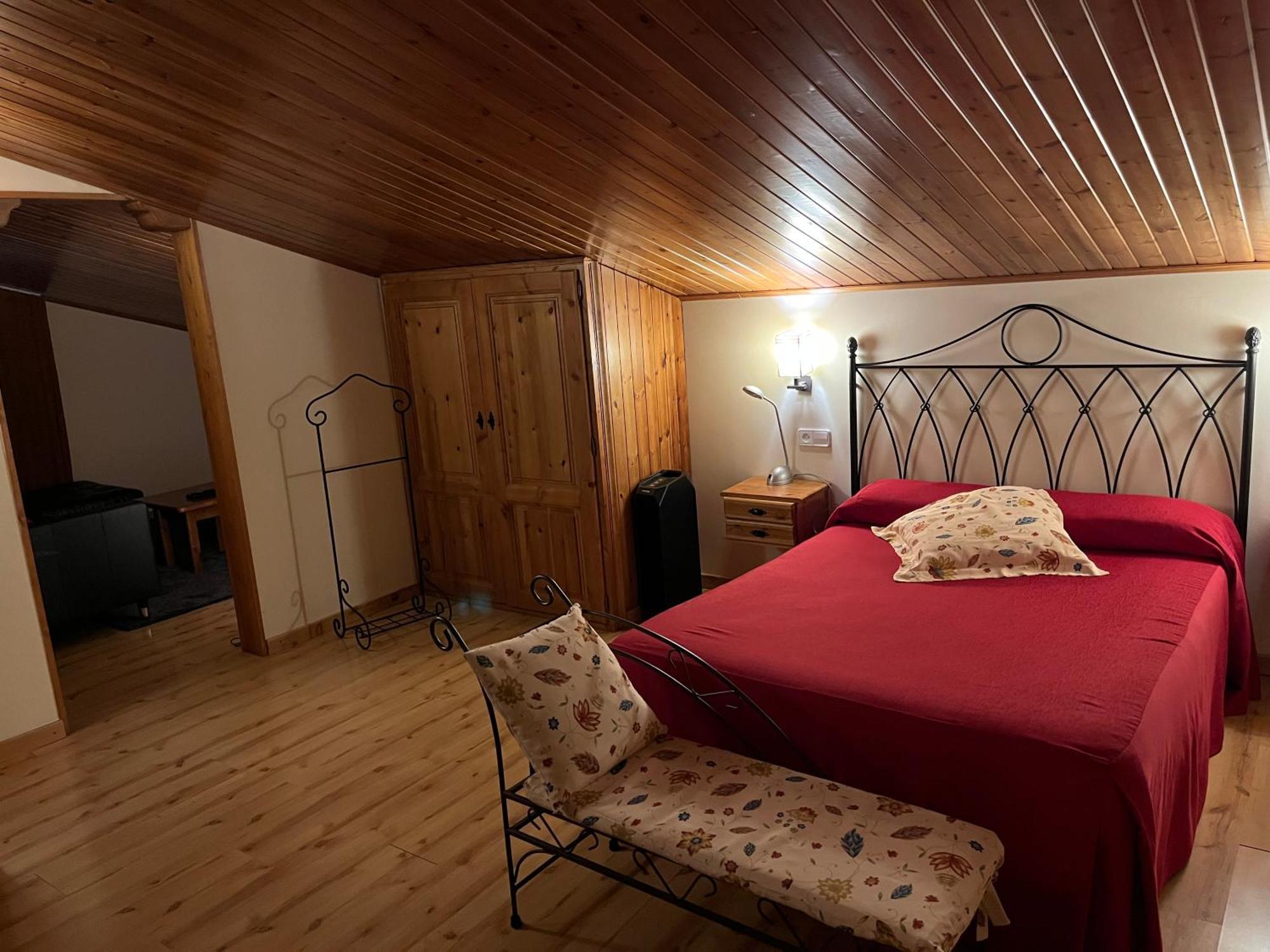 Hostal Cal Francisco Gósol Eksteriør billede