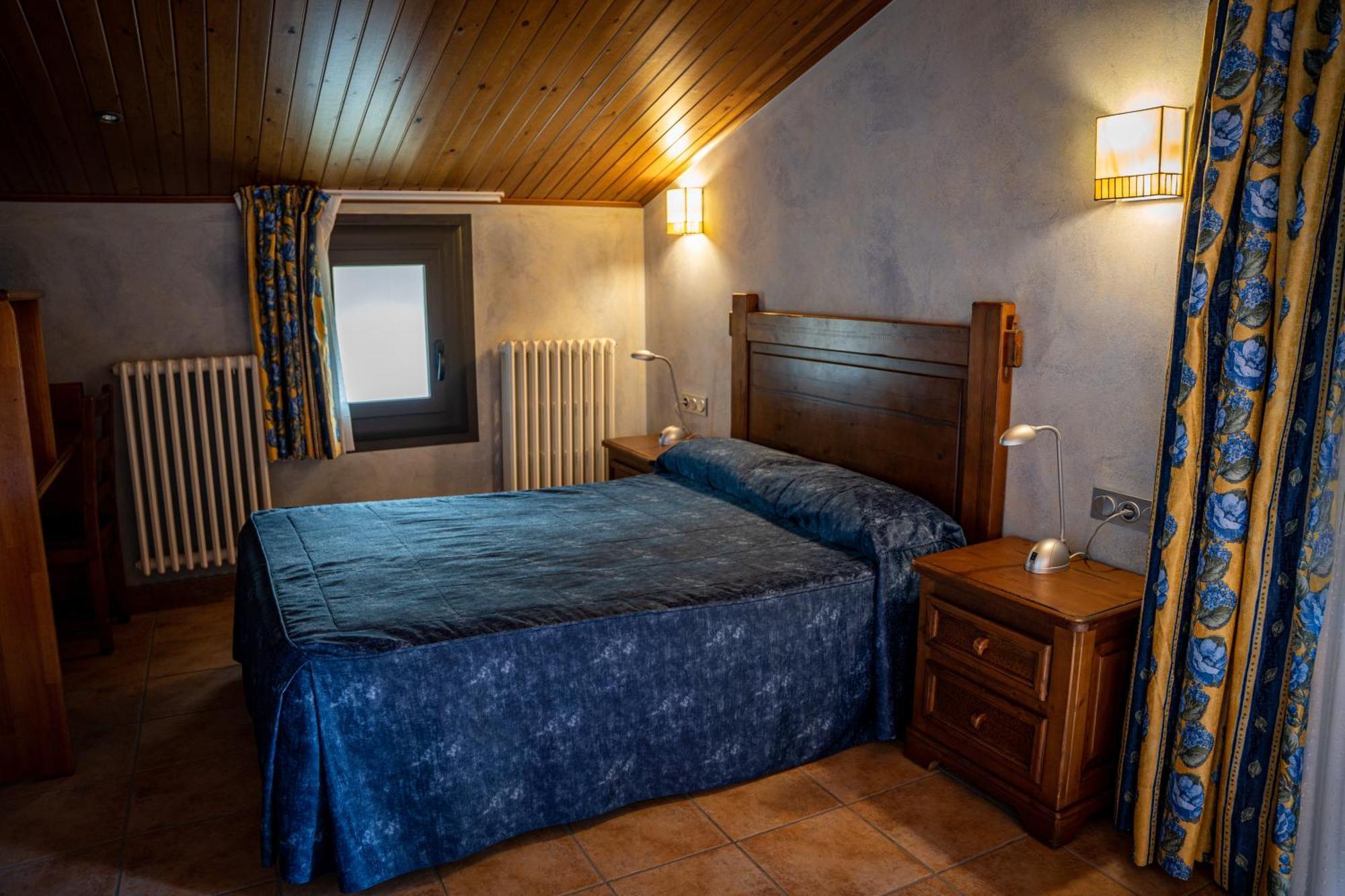 Hostal Cal Francisco Gósol Eksteriør billede