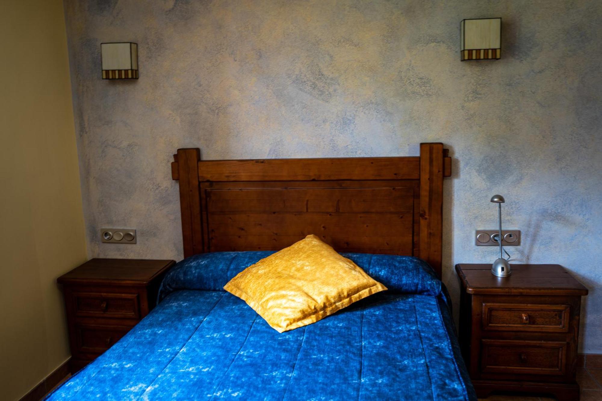 Hostal Cal Francisco Gósol Eksteriør billede