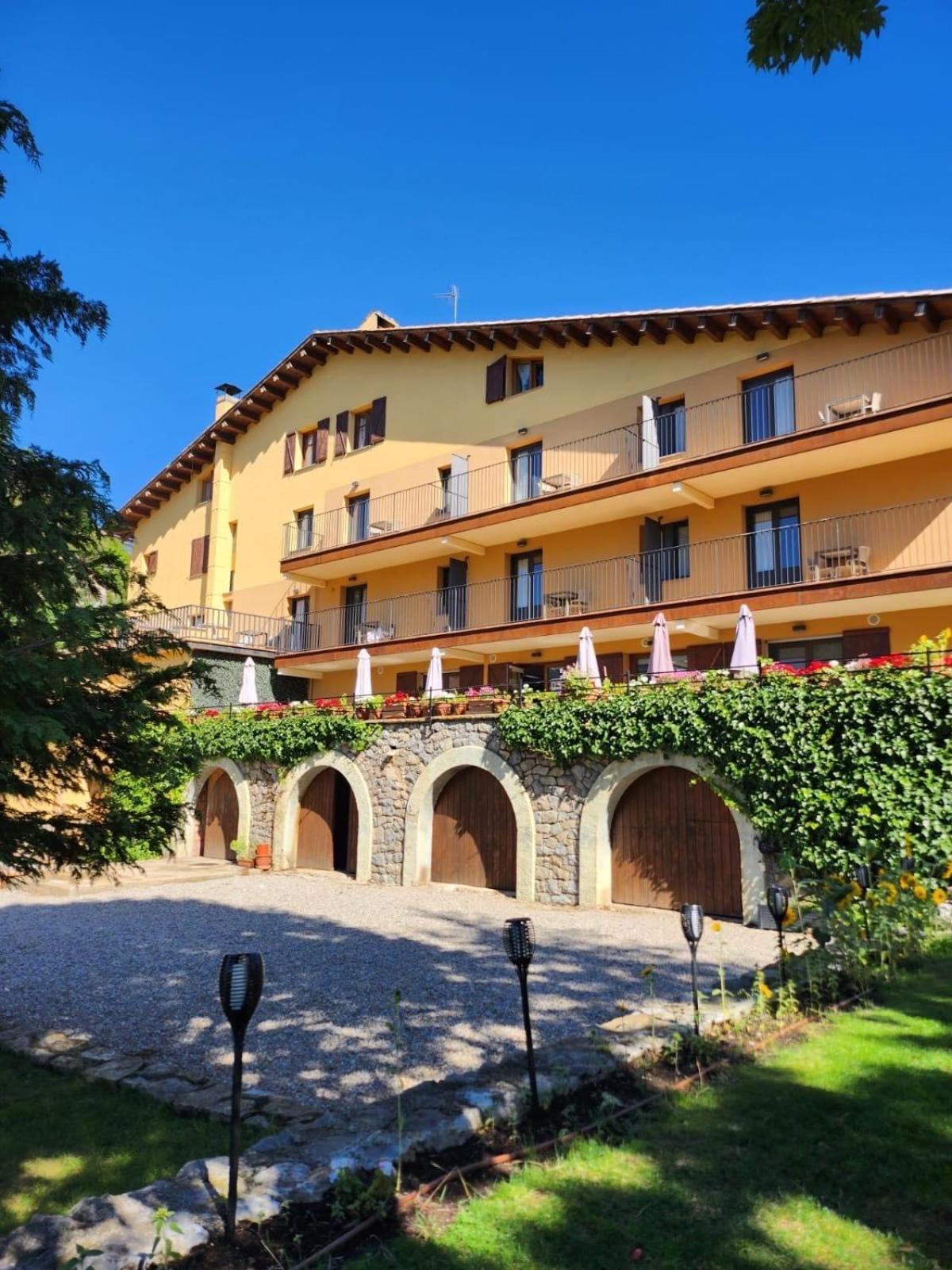 Hostal Cal Francisco Gósol Eksteriør billede