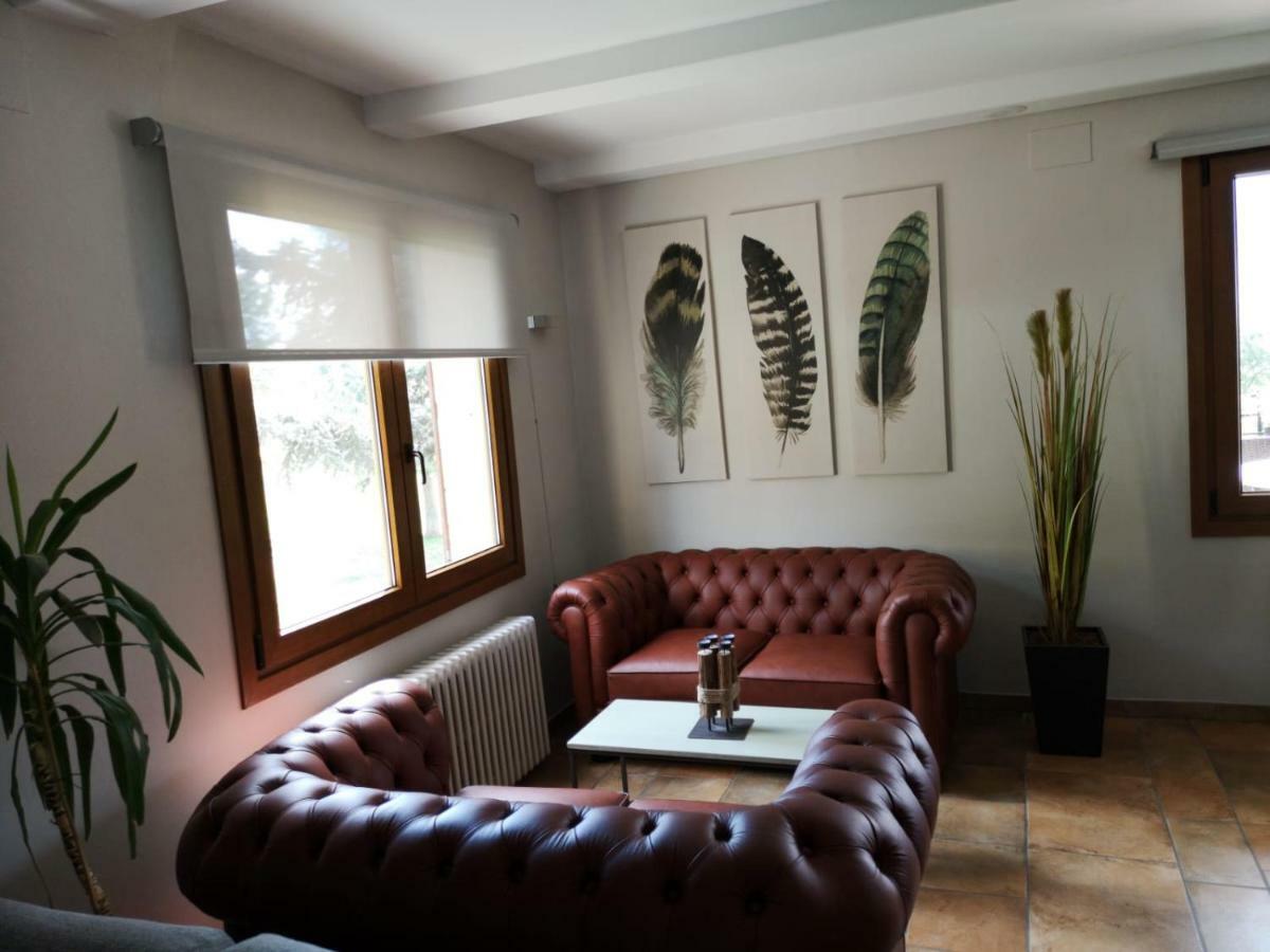 Hostal Cal Francisco Gósol Eksteriør billede